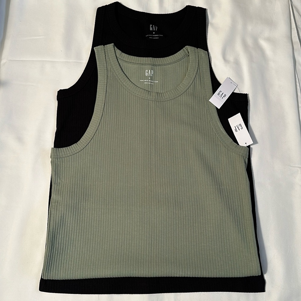 2 Gap ribbed racerback tank tops